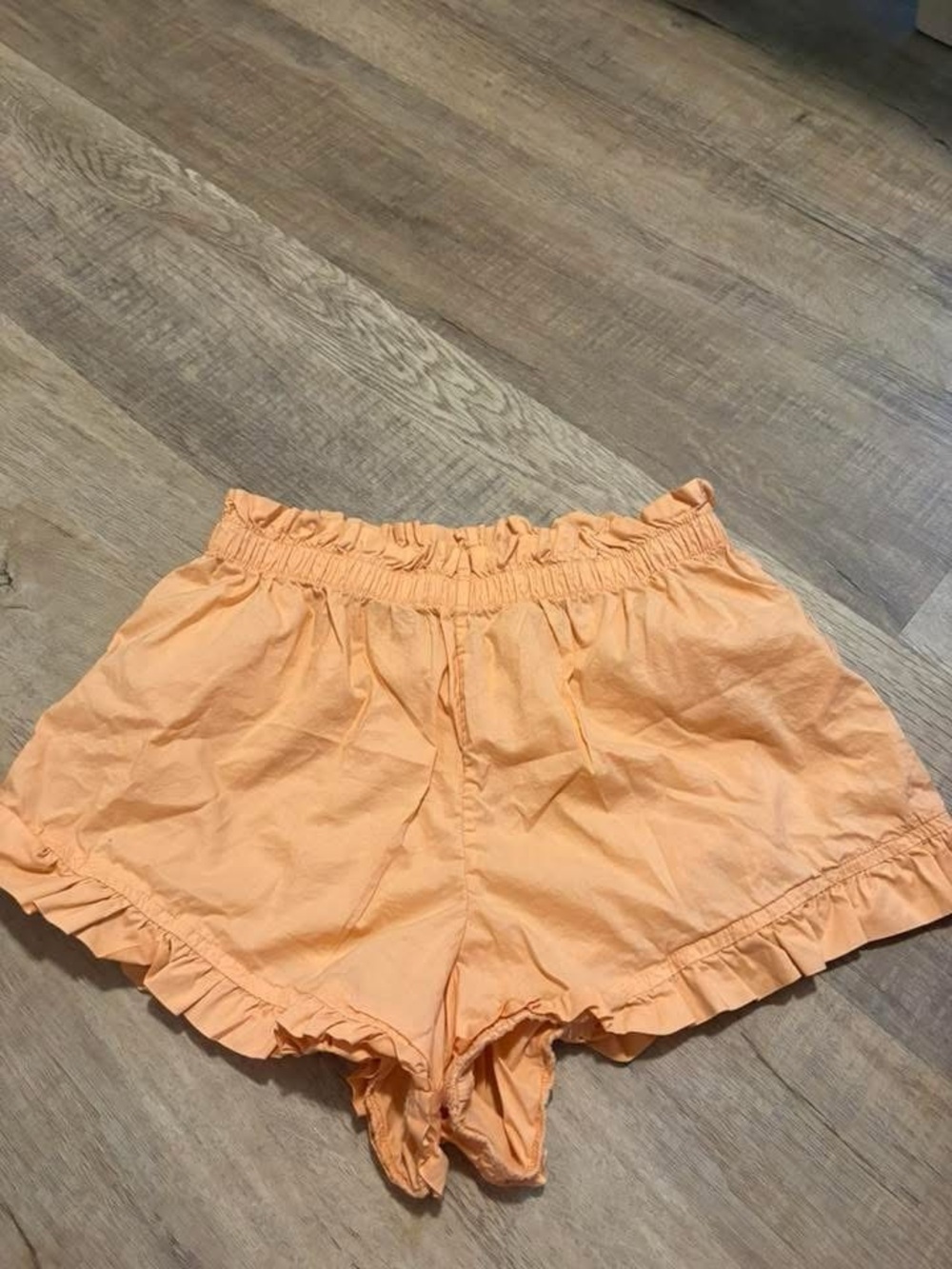 aerie Peach Ruffle Hem Women’s Shorts